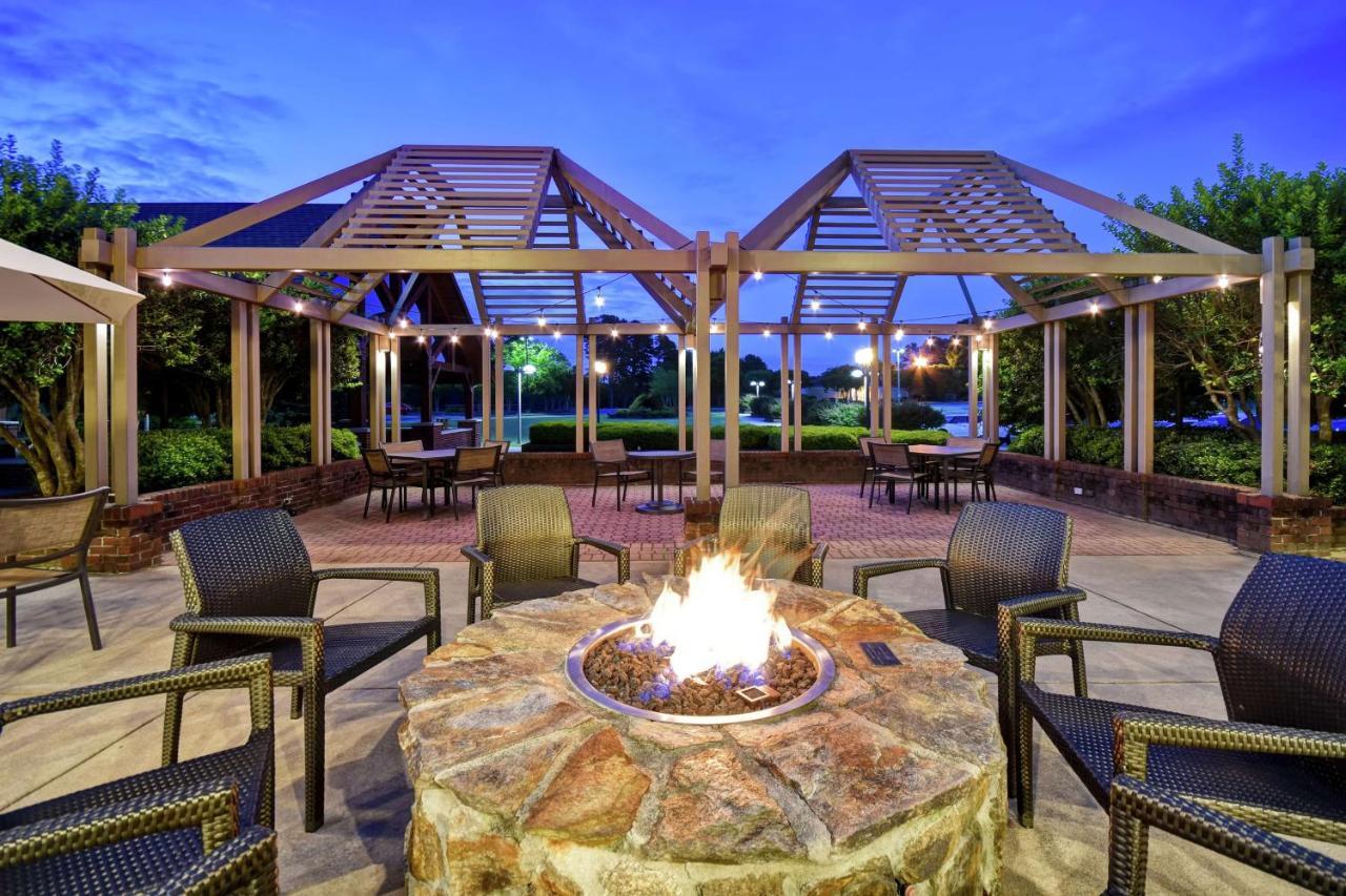 Embassy Suites Greenville Golf Resort & Conference Center Bagian luar foto