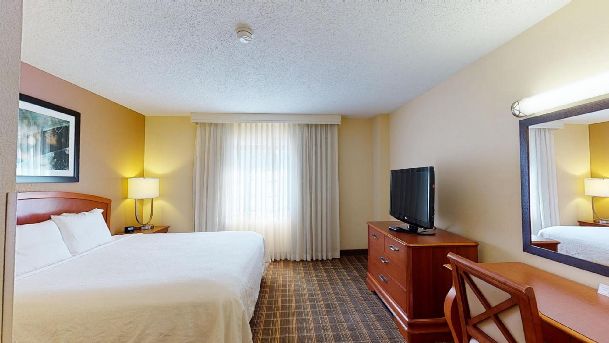 Embassy Suites Greenville Golf Resort & Conference Center Bagian luar foto