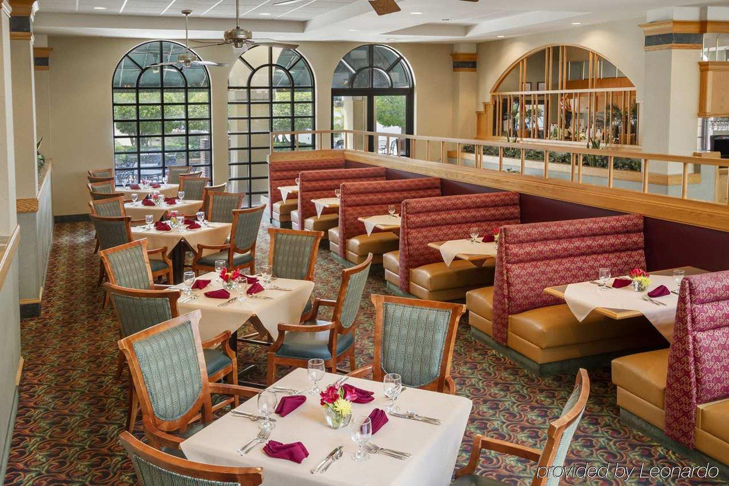 Embassy Suites Greenville Golf Resort & Conference Center Restoran foto