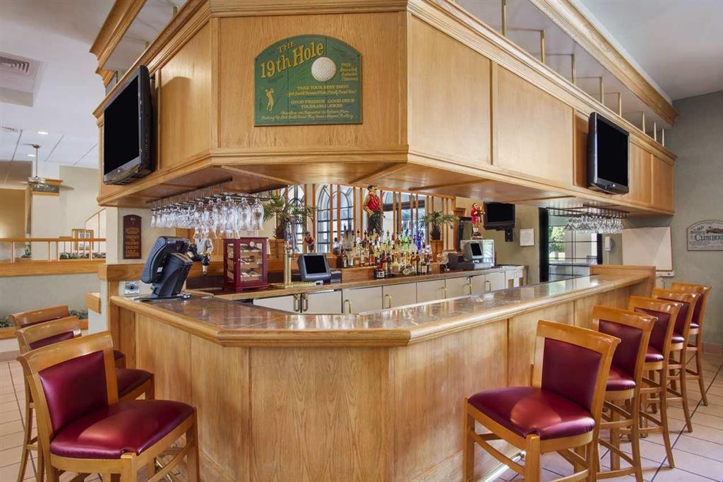 Embassy Suites Greenville Golf Resort & Conference Center Restoran foto