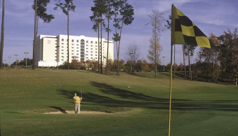 Embassy Suites Greenville Golf Resort & Conference Center Bagian luar foto